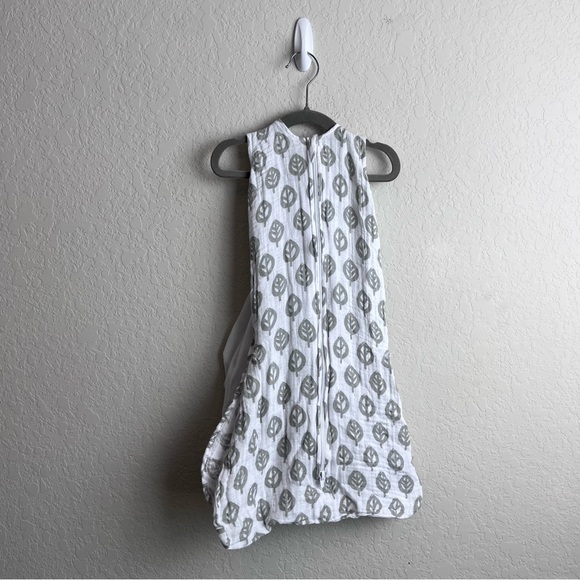 HALO SleepSack Swaddle Small S 3-6M Cotton Muslin Adjustable Gray Leaf - Picture 9 of 10